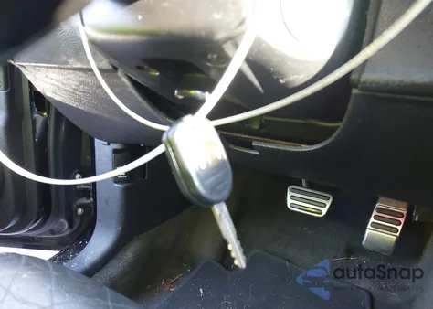 2014 Ford Mustang V6 Premium из США, поврежденный, VIN 1ZVBP8EM1E5328453